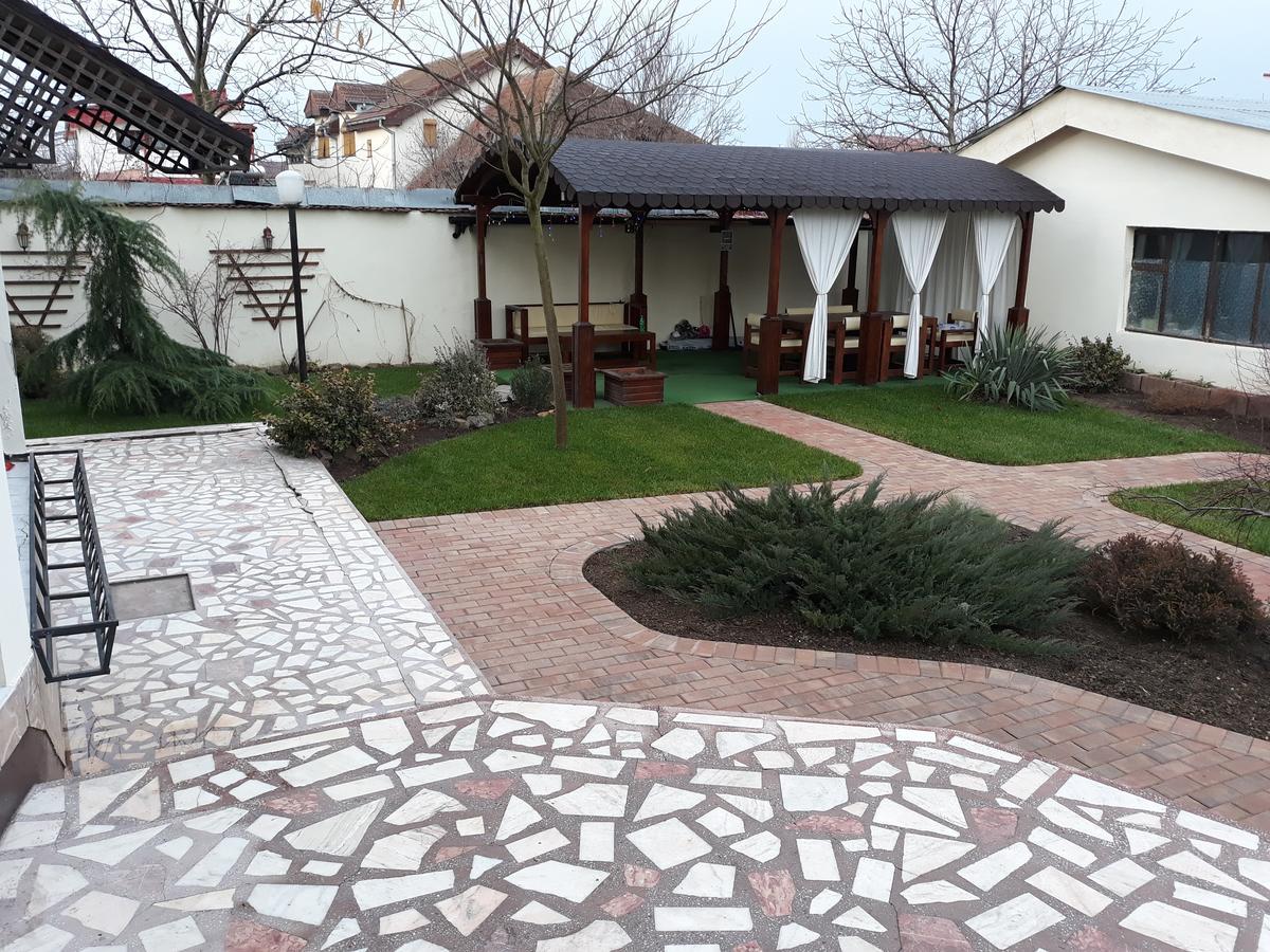 Casa Craiova Nuova Hotel Exterior photo